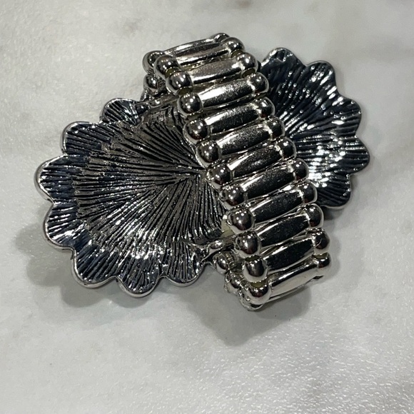 Paparazzi Turquoise and Silver Statement Ring - Picture 2 of 3